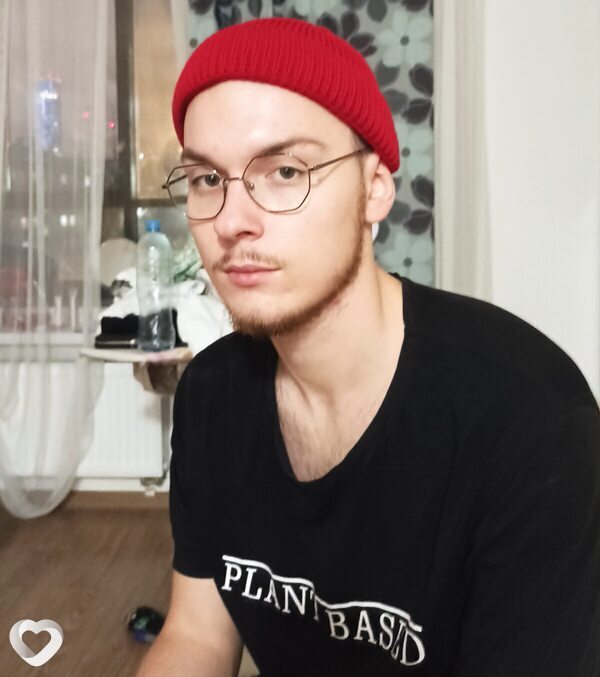 Михаил, 23, Челябинске — анкета №2260577