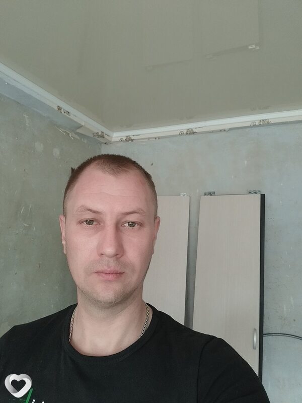 Алексей, 41, Торезе — анкета №2260579