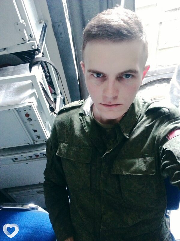 Артур, 26, Москве — анкета №2260341