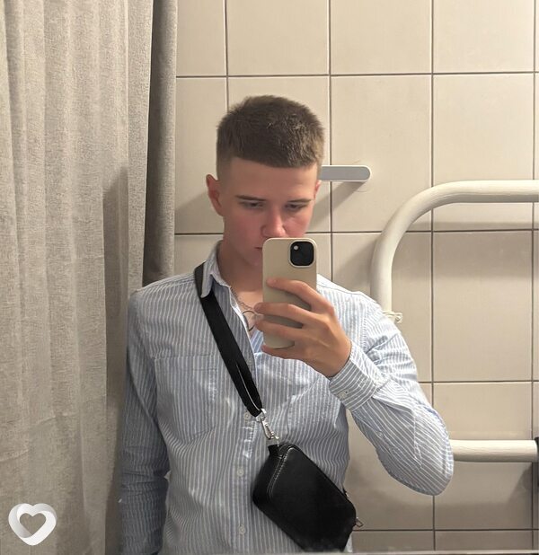 Евгений, 21, Гомеле — анкета №2260789
