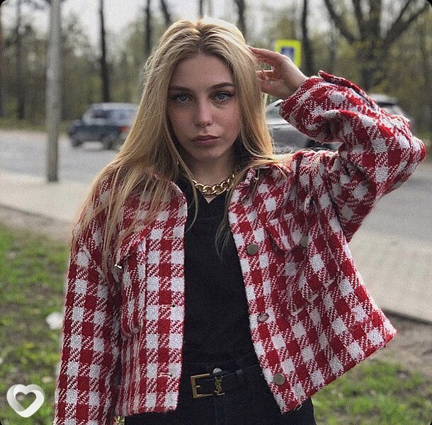 Алина, 23, Санкт-Петербурге — анкета №2261123