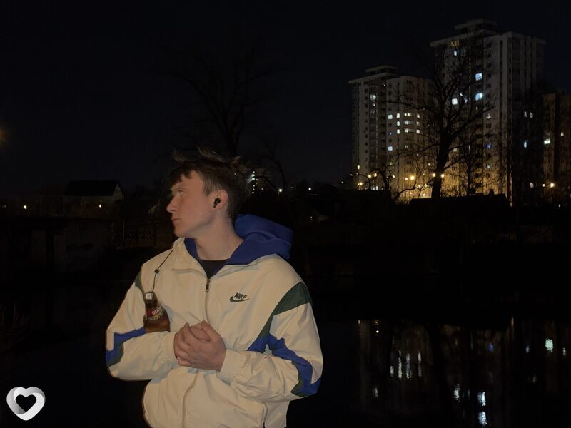 Виталий, 20, Минске — анкета №2261085