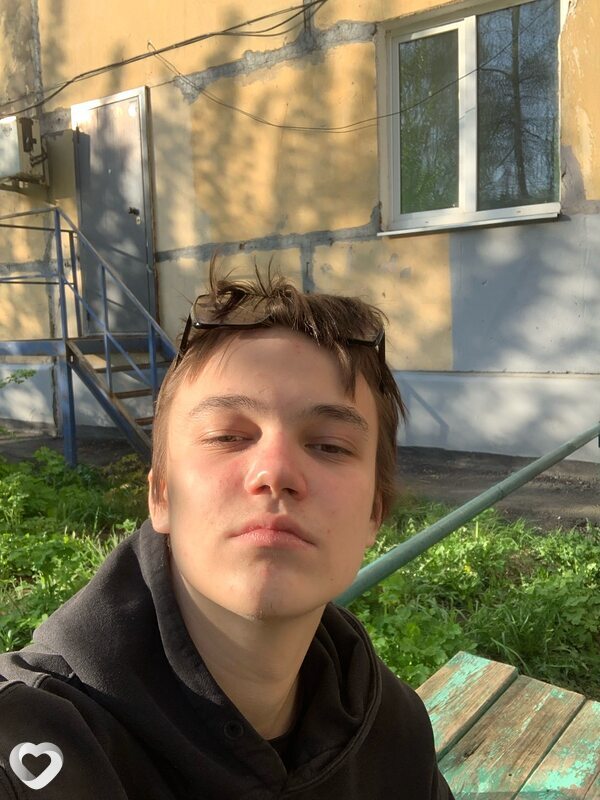 Александр, 19, Москве — анкета №2261230