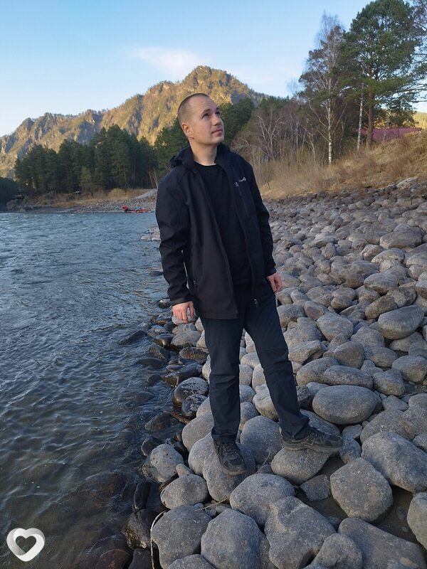 Михаил, 35, Новоалтайске — анкета №2261237