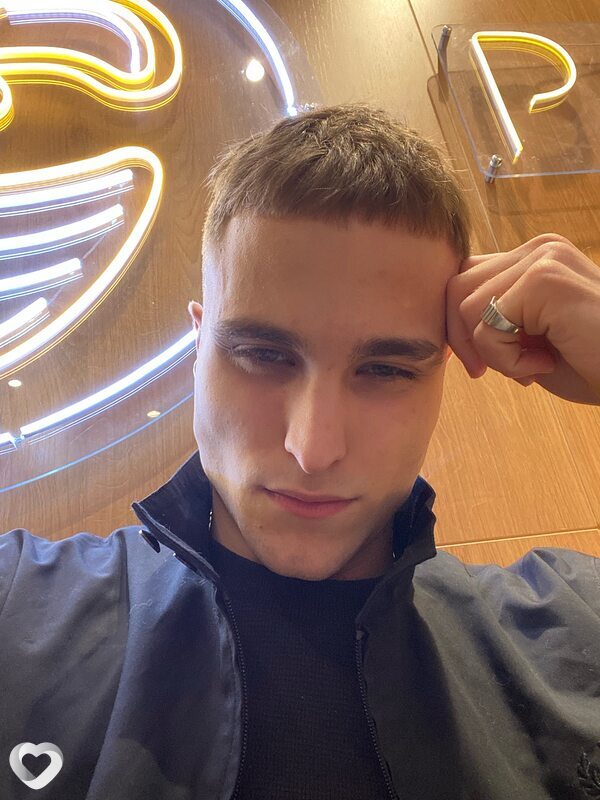 Юнес, 23, Москве — анкета №2261347