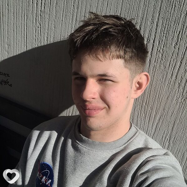 Вадим, 20, Черновцах — анкета №2261704