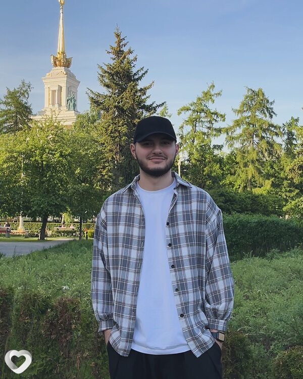 Мурад, 21, Москве — анкета №2262142