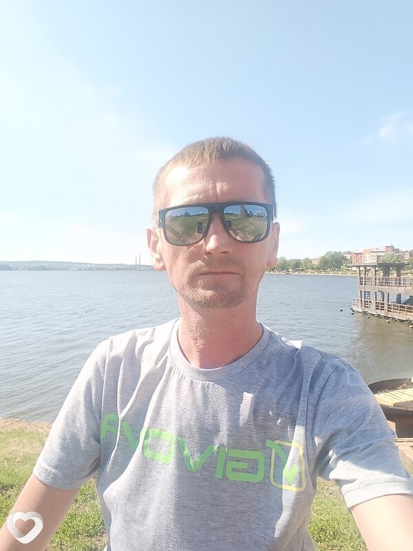 Олег, 41, Ижевске — анкета №2262473