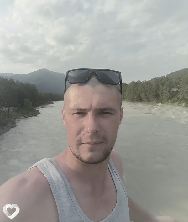 Антон, 29, Горно-Алтайске — анкета №2262457