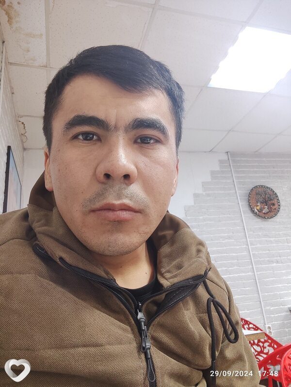 Shaxzodbek, 26, Новосибирске — анкета №2262596