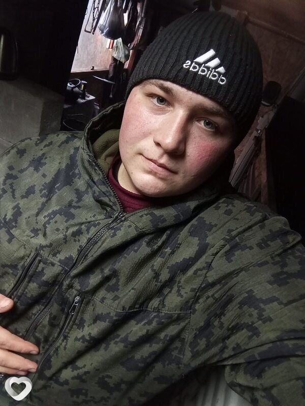 Руслан, 21, Новоалтайске — анкета №2262642