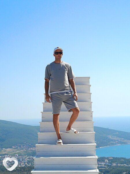 Ivan, Париж