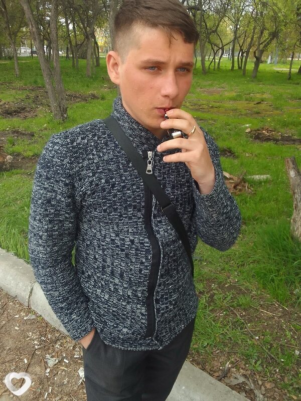 Сурик, 24, Комсомольске-на-Амуре — анкета №2263179