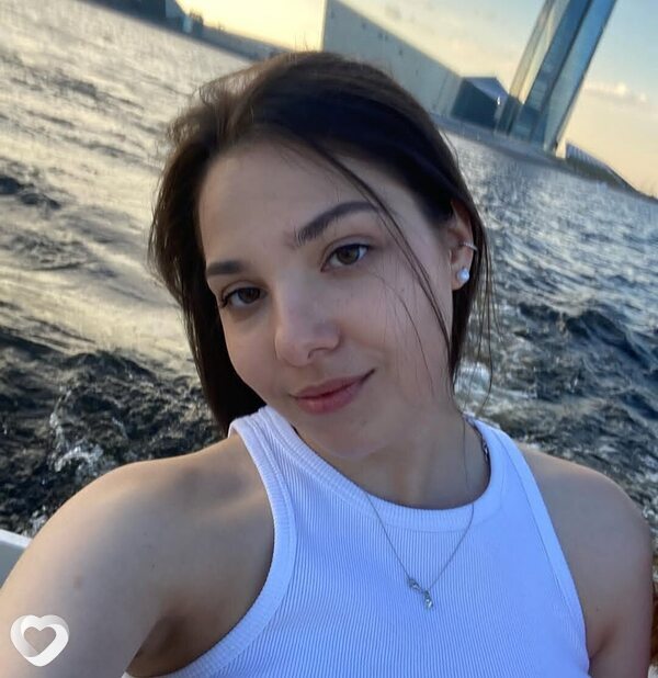 Александра, 23, Москве — анкета №2263085