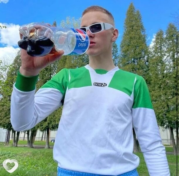 Артем, 19, Полоцке — анкета №2263312