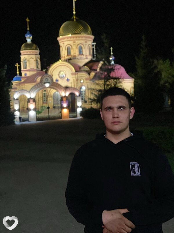 Дима, 21, Челябинске — анкета №2263346