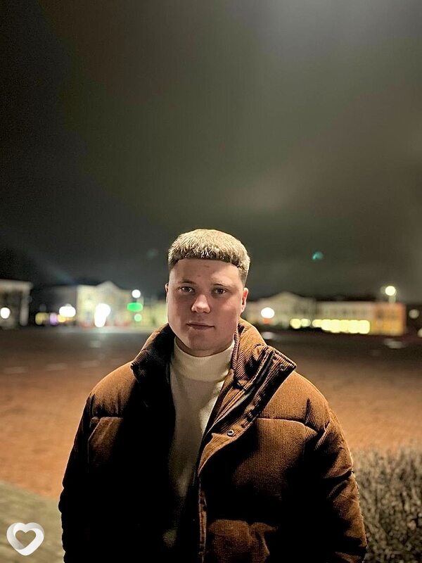 Илья, 22, Жлобине — анкета №2263994