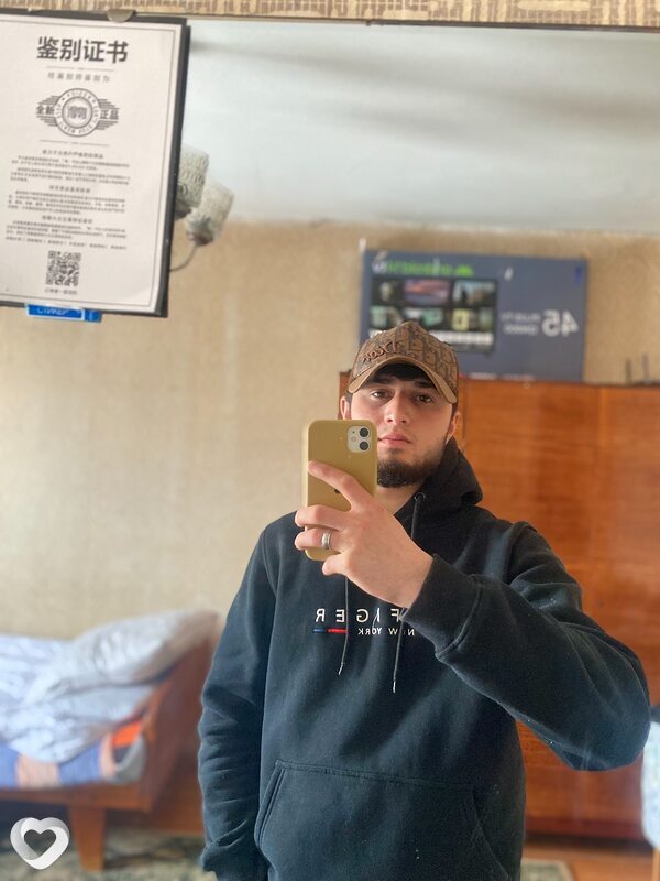 Мансур, 21, Москве — анкета №2264601