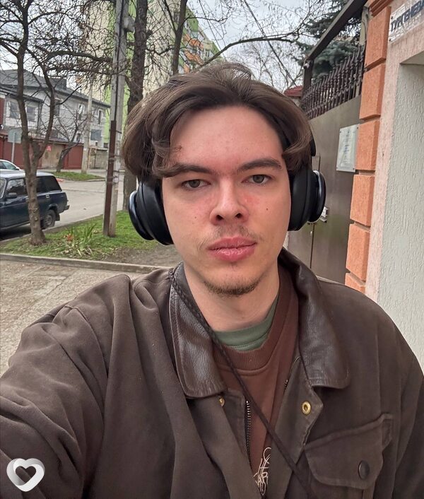 Иван, 22, Москве — анкета №2265250
