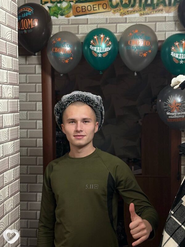 Серёга, 21, Ангарске — анкета №2265850