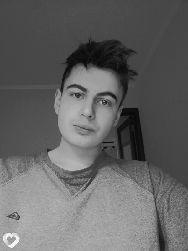 Александр, 22, Новосибирске — анкета №2266334
