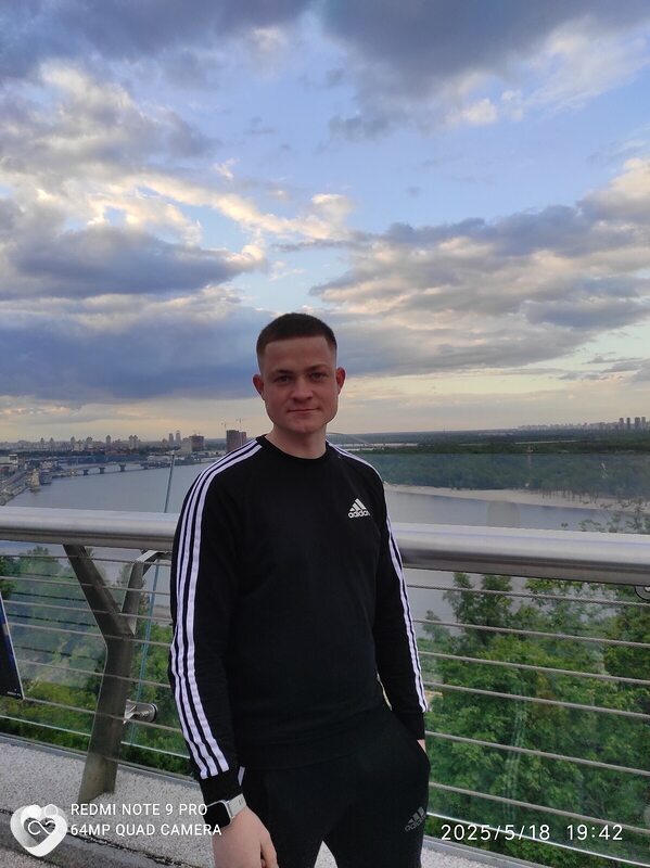 Вадім, 25, Киеве — анкета №2266205