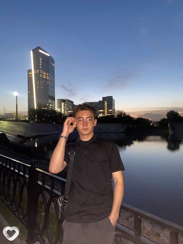 Богдан, 20, Алматы — анкета №2266503