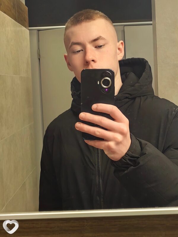 Леша, 20, Иванове — анкета №2266614