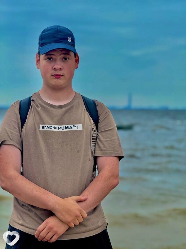 Артём, 20, Калининграде — анкета №2266766