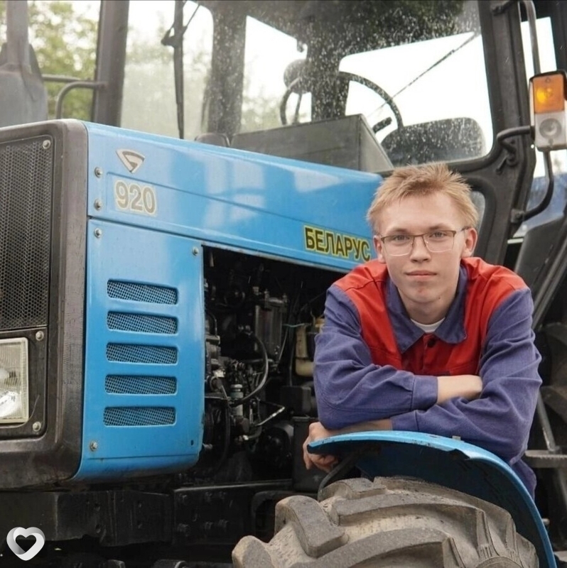 Артём, 21, Горках — анкета №2267013
