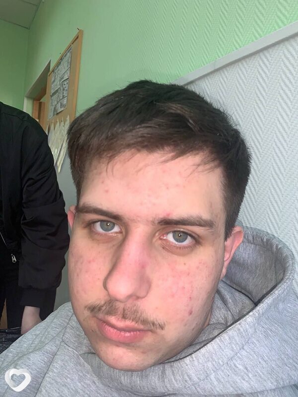 Максим, 21, Москве — анкета №2269306