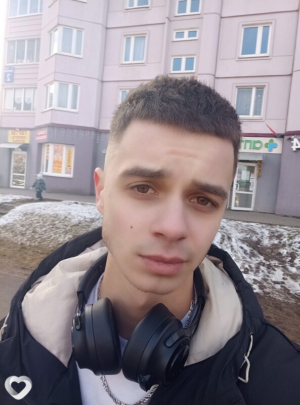 Ярослав, 20, Минске — анкета №2269322