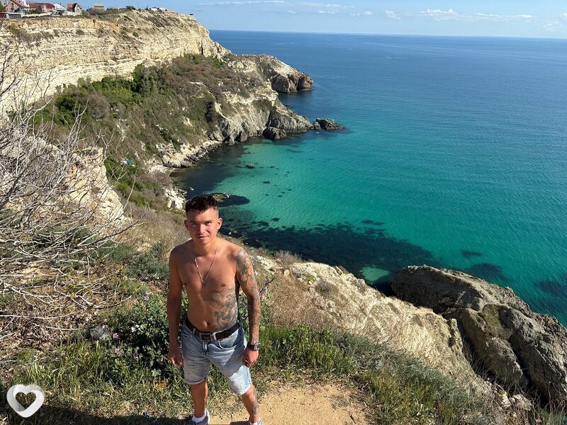 Максим, 31, Севастополе — анкета №2269330