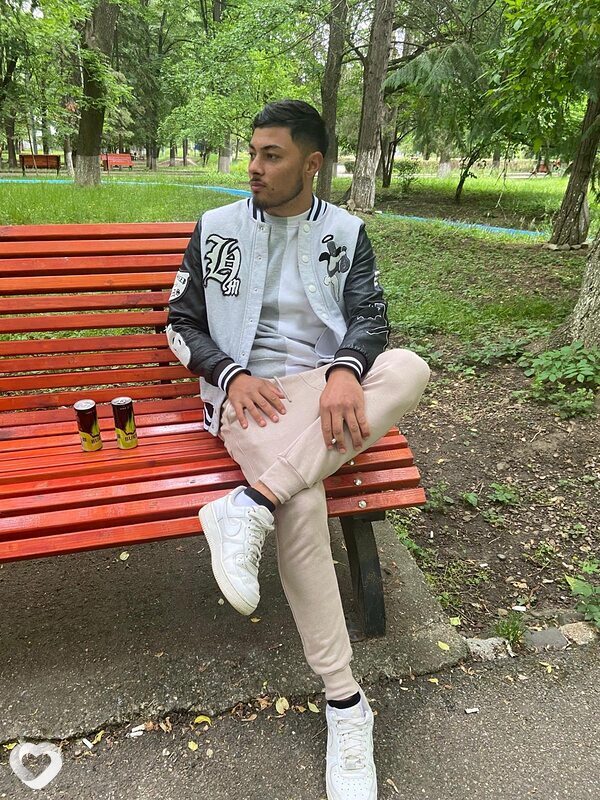 Sebastian-leo, Bacău