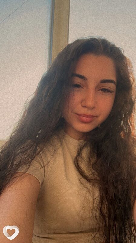Аня, 22, Москве — анкета №2269449