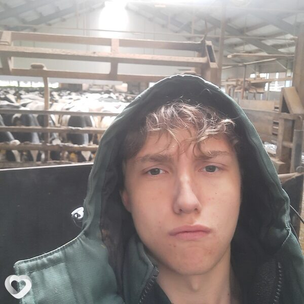 Евджен, 21, Лисках — анкета №2269592