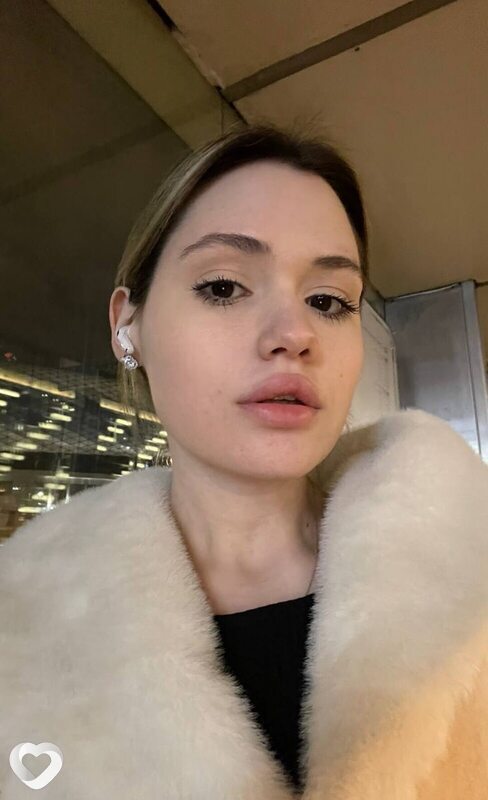 Карина, 23, Москве — анкета №2269584
