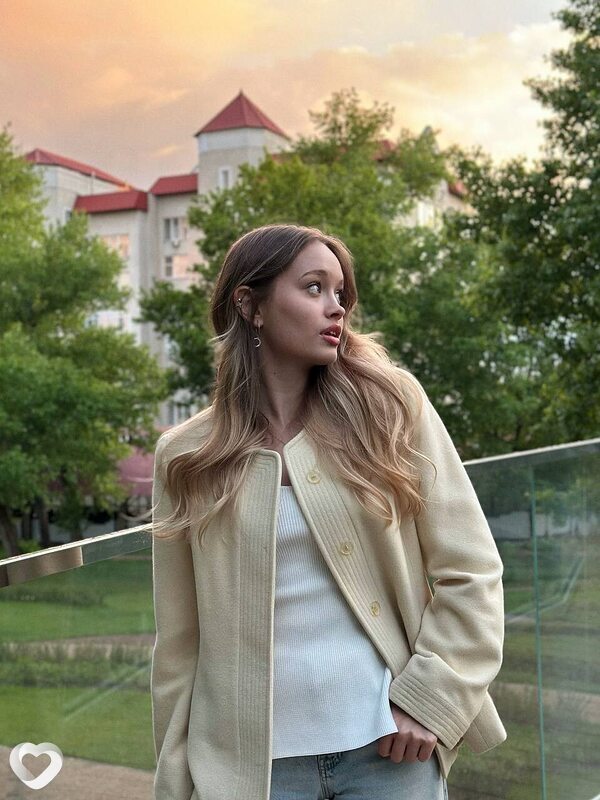 Елизавета, 22, Москве — анкета №2270942