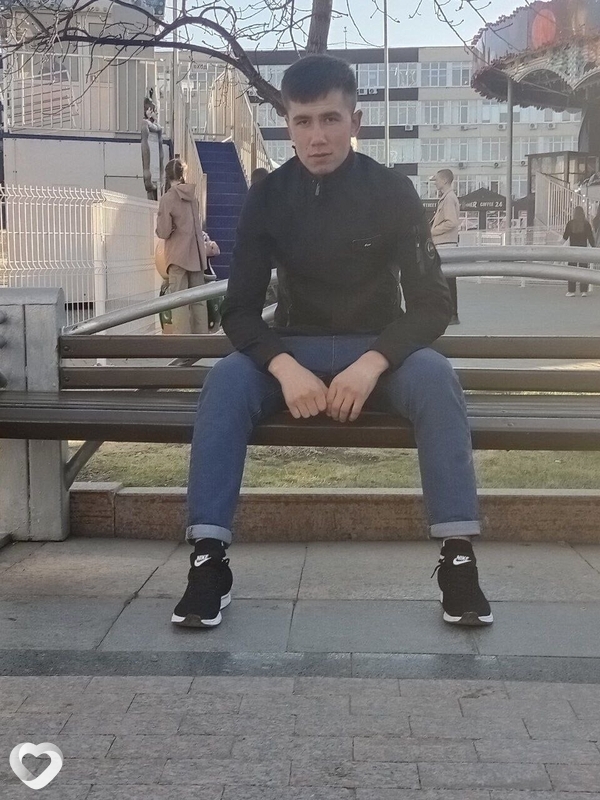 Баходир, 22, Тюмени — анкета №2271021