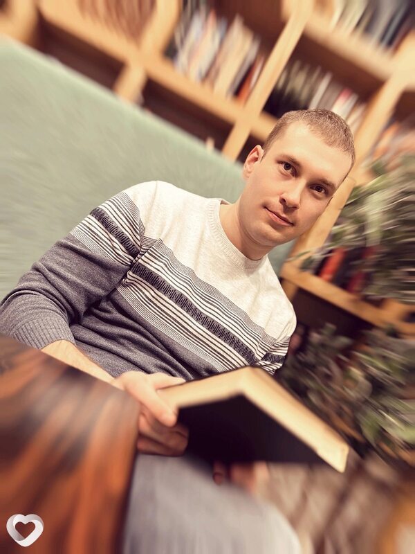 Максим, 33, Кировграде — анкета №2271631
