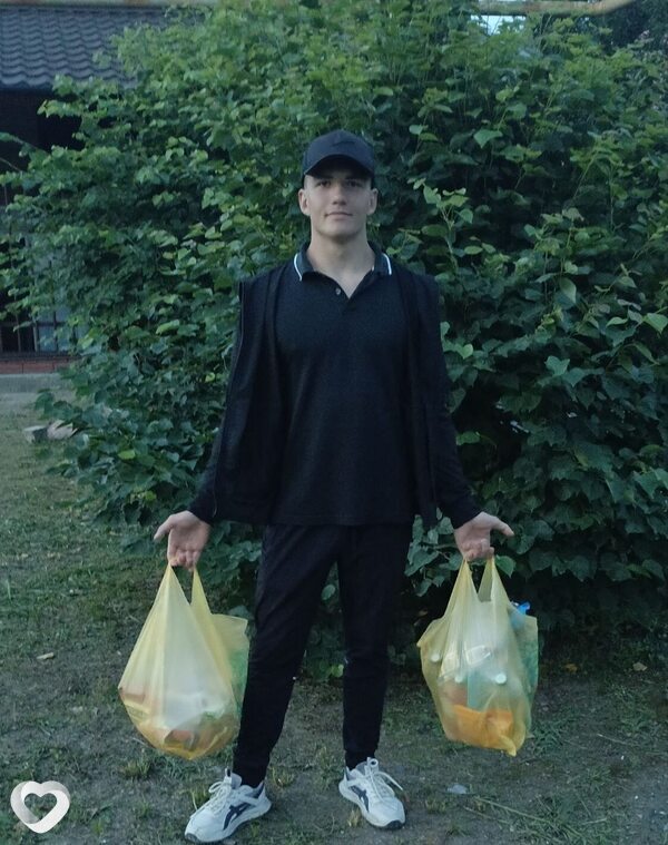 Александр, 20, Москве — анкета №2271209