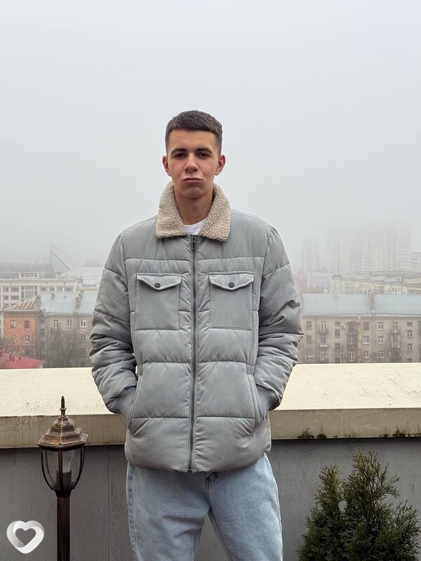 Захар, 19, Минске — анкета №2271399