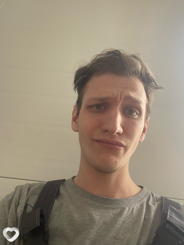 Виталий, 23, Брянске — анкета №2272139