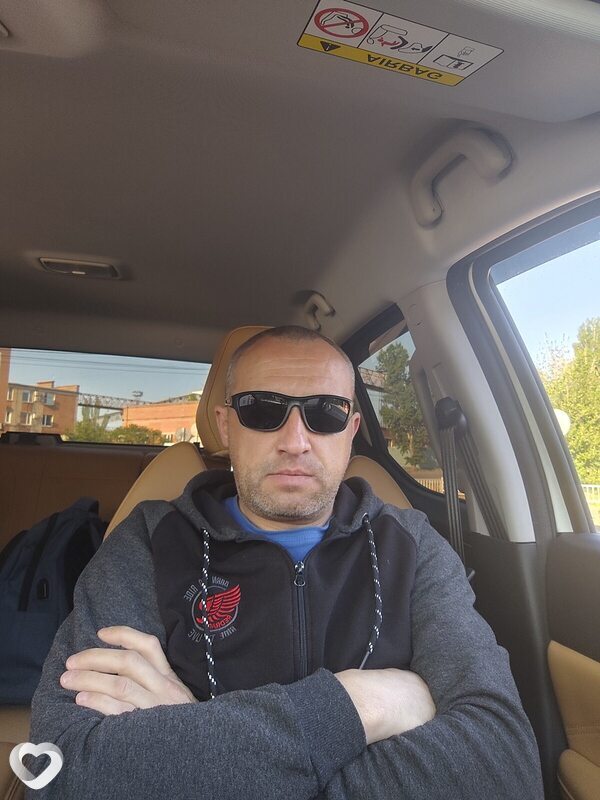 Виктор, 40, Светлограде — анкета №2272107