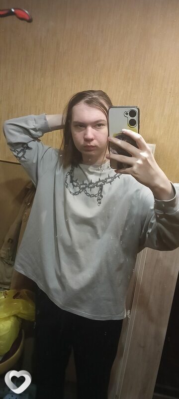 Михаил, 19, Москве — анкета №2272489