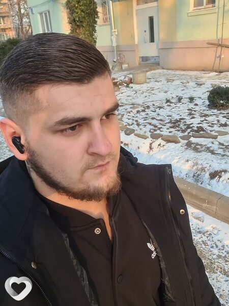 Янис, 25, Мариуполе — анкета №2272870