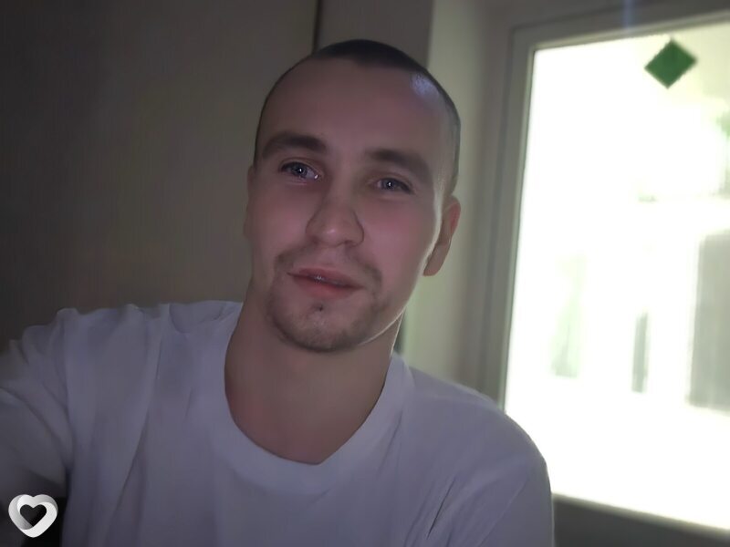 Павел, 28, Братске — анкета №2272522