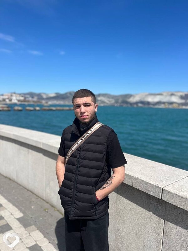 Денис, 22, Новороссийске — анкета №2272653