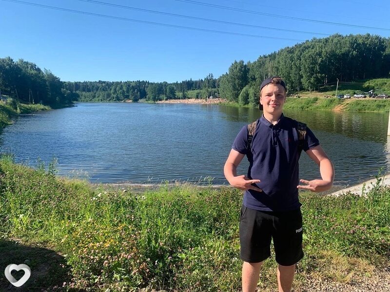 Глеб, 20, Красногорске — анкета №2273085