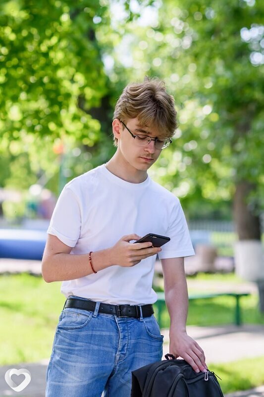 Юрий, 22, Москве — анкета №2273355